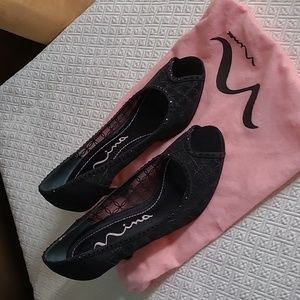 Nina Brand Dress heels with trellis sides and beads open toe pumps